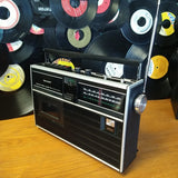Lecteur-enregistreur cassette portable SHARP RD-475C boombox 2 band radio cassette recorder
