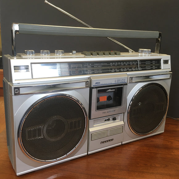 Radio cassette portable - SANYO - M 9935K - Vintage 80's Boombox